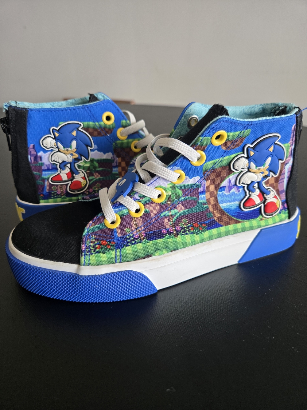 Ground Up Sonic the Hedgehog High Top Sneakers Zip Youth 1